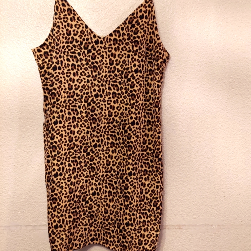 LA MIEL Leopard Print Mini Dress